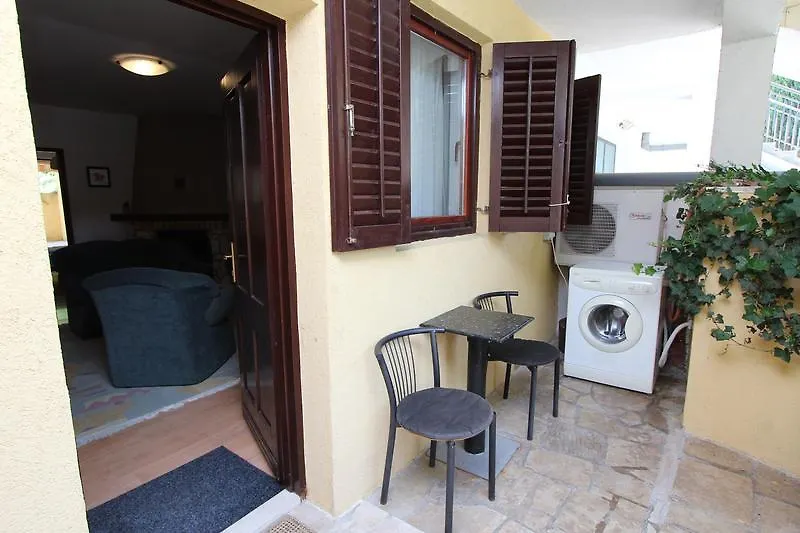 Apartments Lora Rovinj 0*,